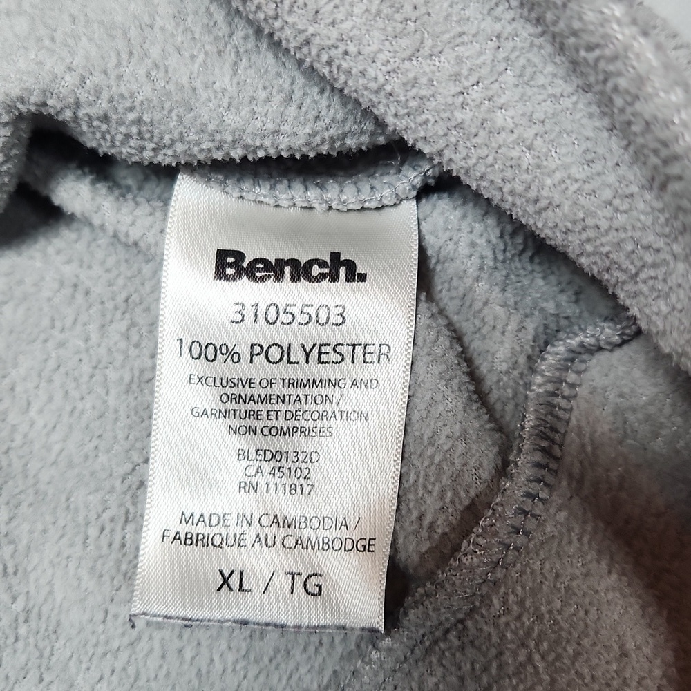 Bench Sweater - Picture 9 of 10